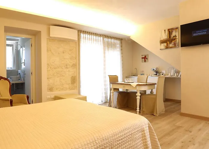 Oda ve Kahvaltı Dei Raselli 4*